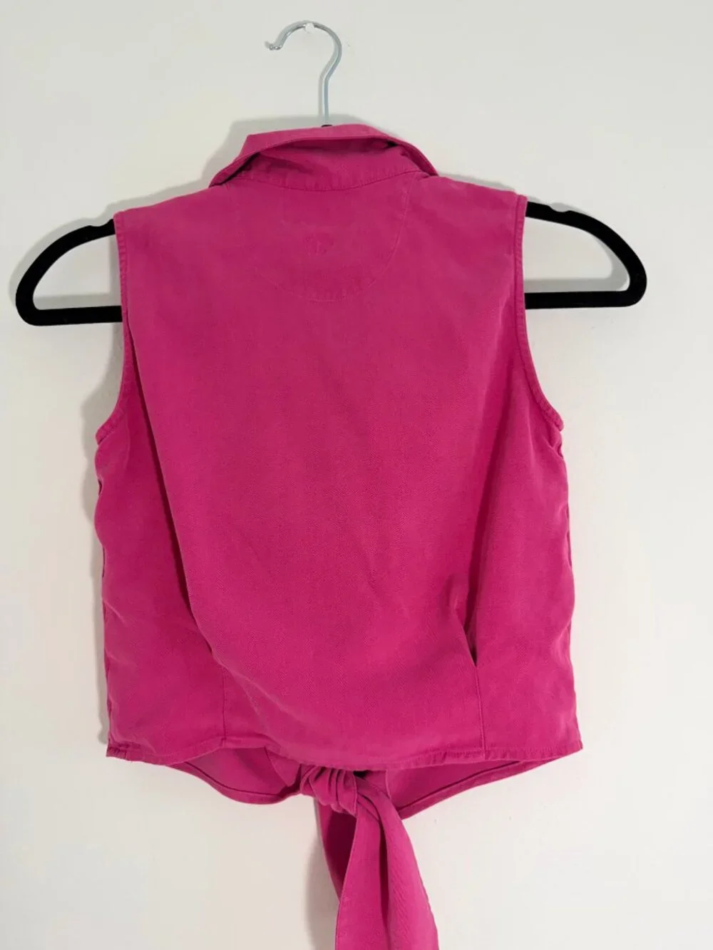 Tommy Bahama Pink 100% Silk Tie Front Sleeveless Blouse XS Y2K Vacation Coastal - Picture 3 of 4